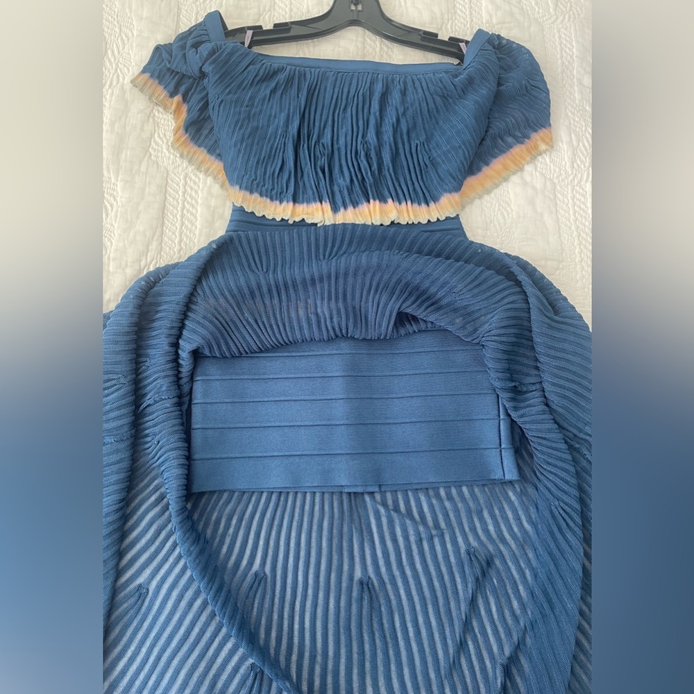 Herve Leger off-the-shoulder blue “Malli” tie-dye dress (XXS) Brand New - Picture 17 of 17